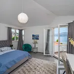 Vila Modern Spacious Villa, 36 Sqm Pool, 70m To - Mediteran