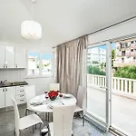 Modern Spacious Villa, 36 Sqm Pool, 70m To - Mediteran Vila Trogir