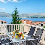 Vila Modern Spacious Villa, 36 Sqm Pool, 70m To - Mediteran Trogir