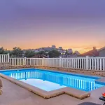 Modern Spacious Villa, 36 Sqm Pool, 70m To - Mediteran Vila Trogir