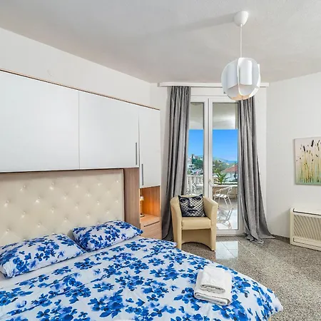 Modern Spacious Villa, 36 Sqm Pool, 70m To - Mediteran Trogir