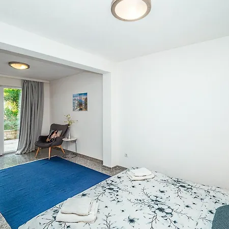 Modern Spacious Villa, 36 Sqm Pool, 70m To - Mediteran *