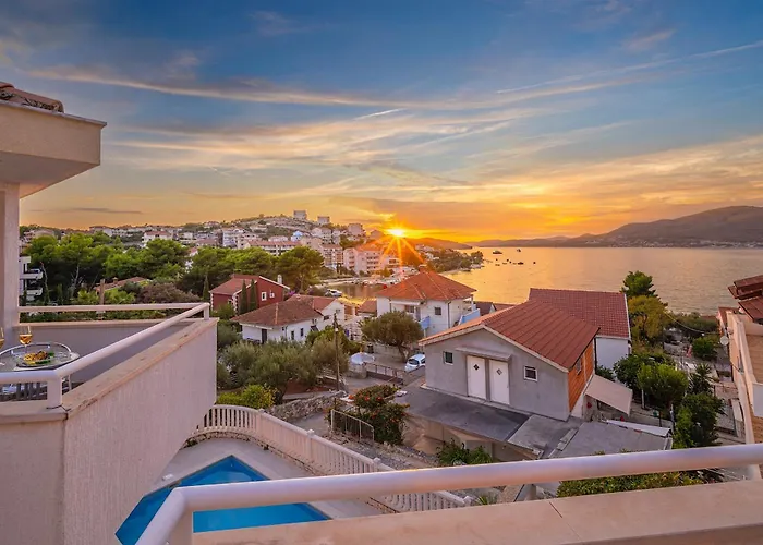 Vila Modern Spacious Villa, 36 Sqm Pool, 70m To - Mediteran *