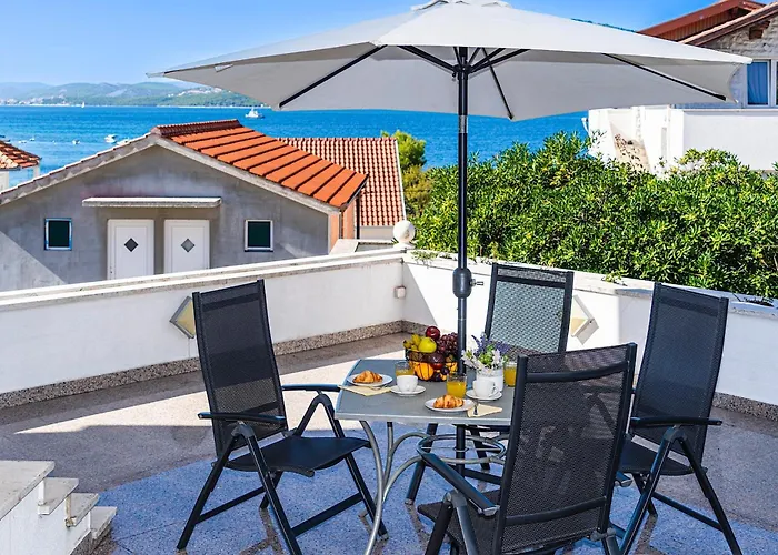 Vila Modern Spacious Villa, 36 Sqm Pool, 70m To - Mediteran *
