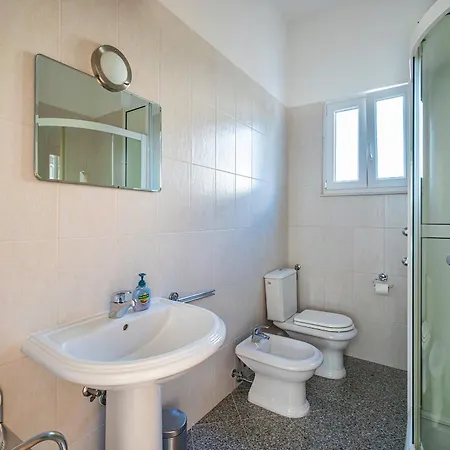 Вилла Modern Spacious Villa, 36 Sqm Pool, 70m To - Mediteran Трогир