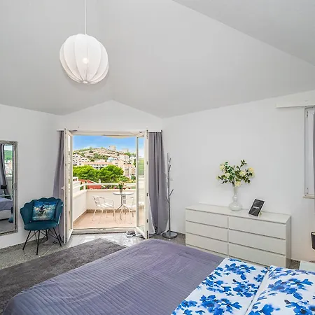 Modern Spacious Villa, 36 Sqm Pool, 70m To - Mediteran Вілла *