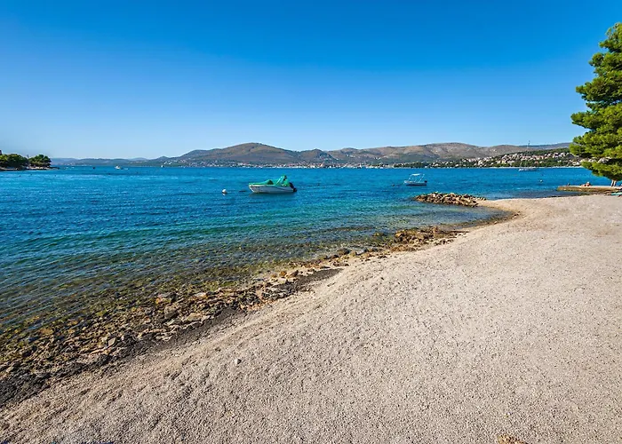 Modern Spacious Villa, 36 Sqm Pool, 70m To - Mediteran * Трогір