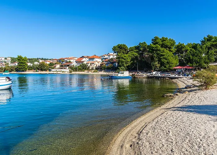 Modern Spacious Villa, 36 Sqm Pool, 70m To - Mediteran Вілла Трогір