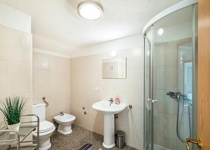 Modern Spacious Villa, 36 Sqm Pool, 70m To - Mediteran * 特罗吉尔